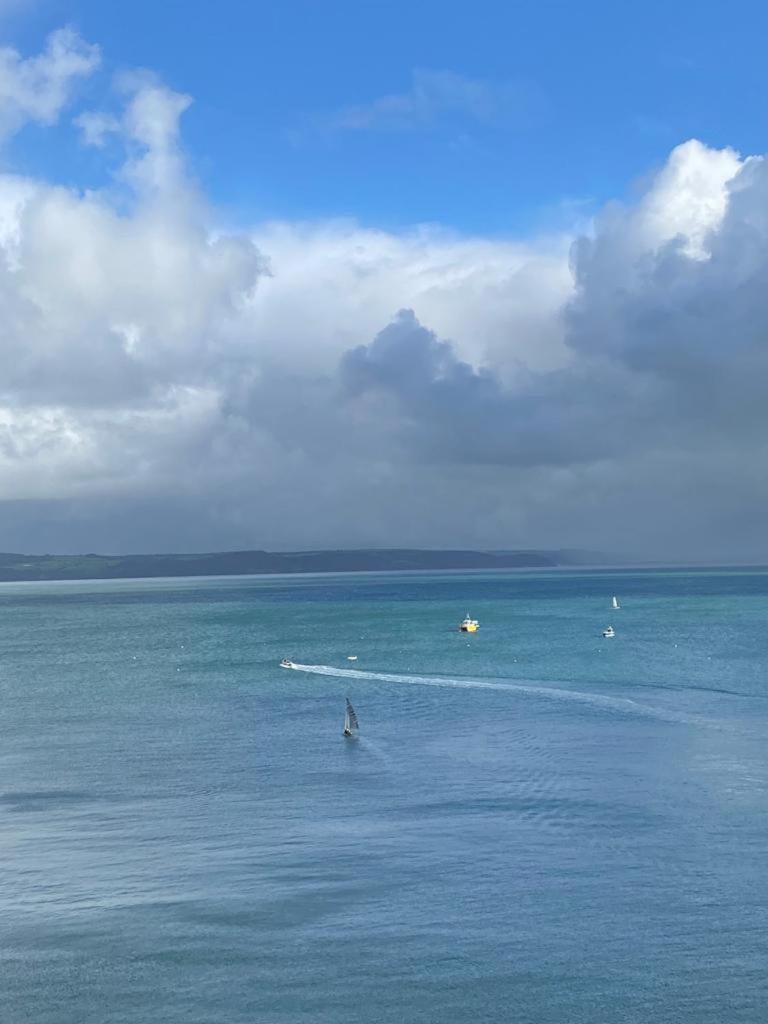 "Sea Suite" Tenby Luaran gambar